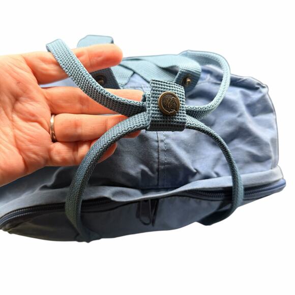 Fjällräven Kånken Classic Backpack Blue Nordic Style Outdoor School Bag - Picture 10 of 12